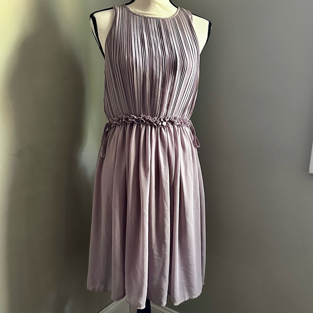 H&M | Pleated Chiffon Dress Dusky Purple | size 6 - Picture 2 of 16